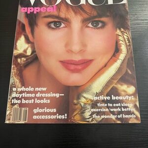 Vogue Magazine - August, 1985 - Alexa Singer